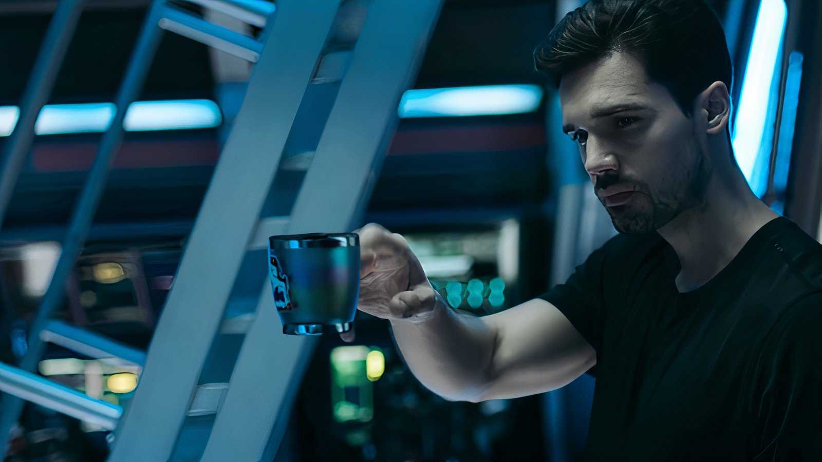 James Holden (Steven Strait) in The Expanse