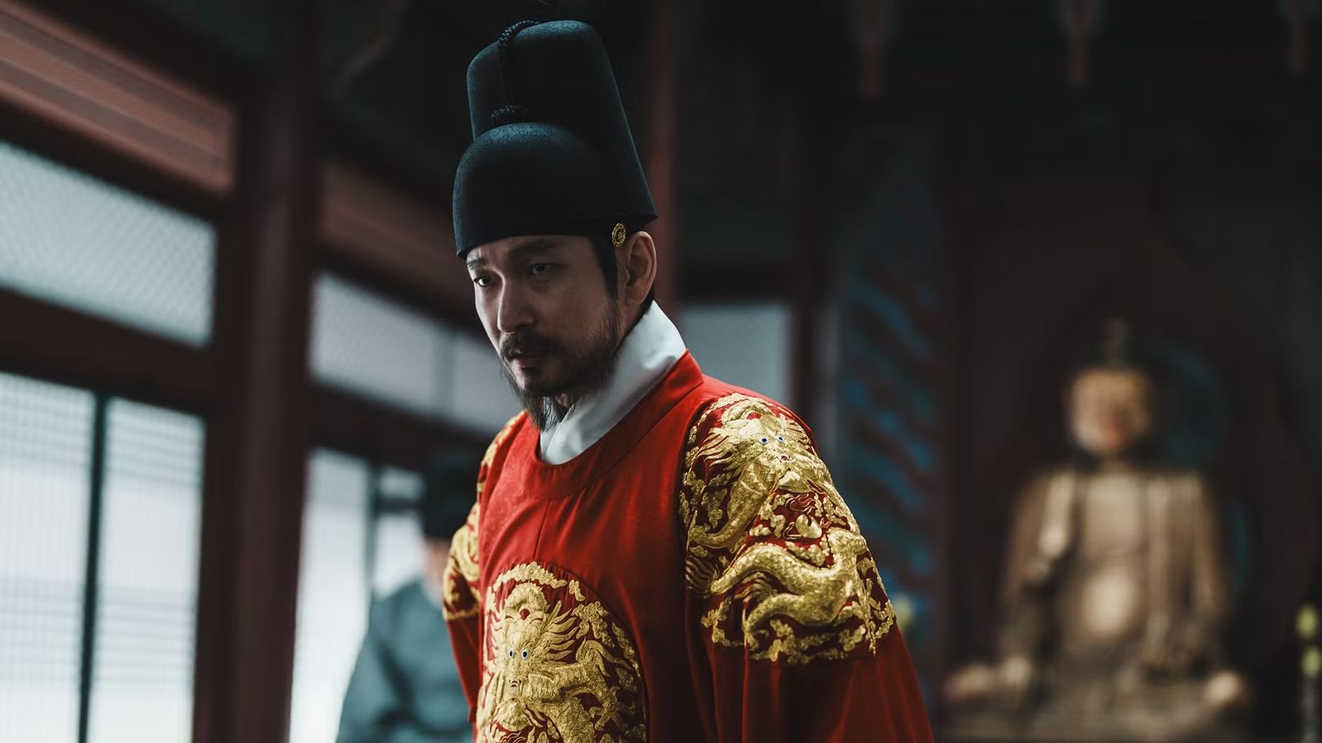 Netflix’s new 8-part dark fantasy with 100% RT becomes 1 of the most-watched shows in the world
