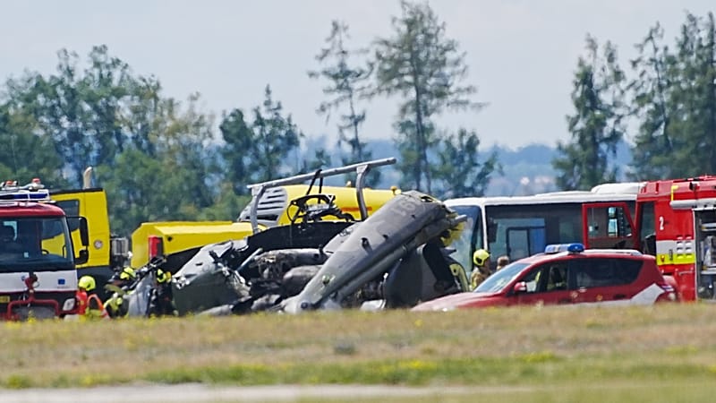 One dead and four injured after Czech military helicopter crashes at air base