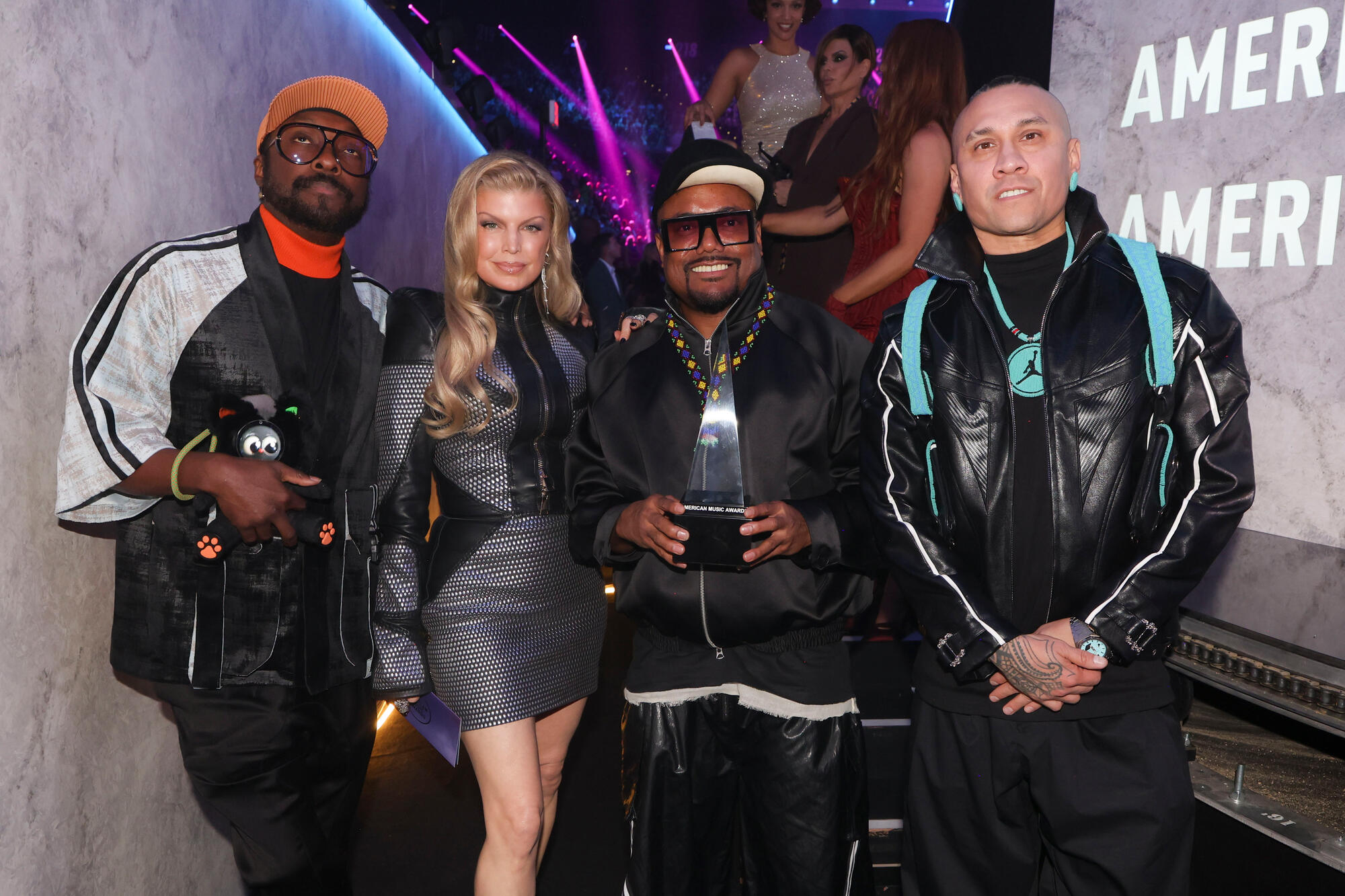 The Black Eyed Peas' 'My Humps' bounces to 1 billion views on YouTube