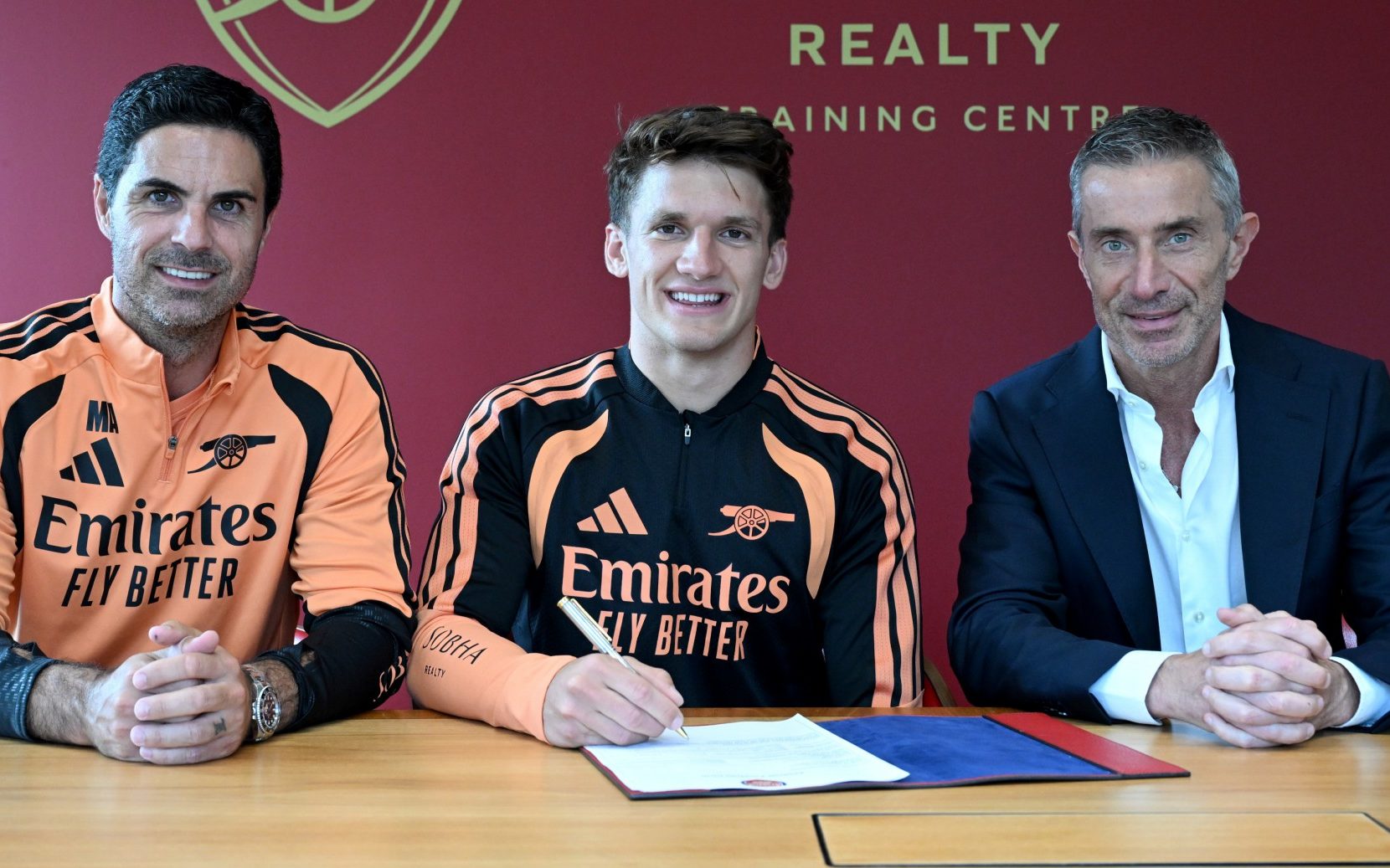Christos Tzolis with Mikel Arteta and Andrea Berta