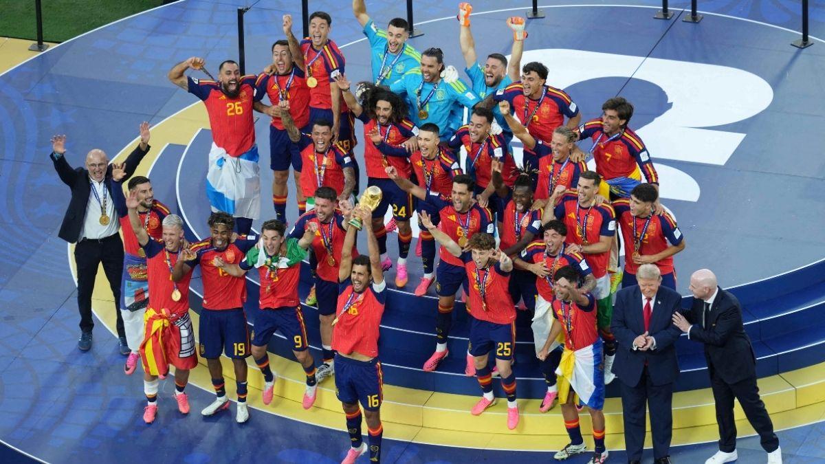 Jon Stewart Roasts Donald Trump Over World Cup Final After President Is Edited Out of Spain Celebration