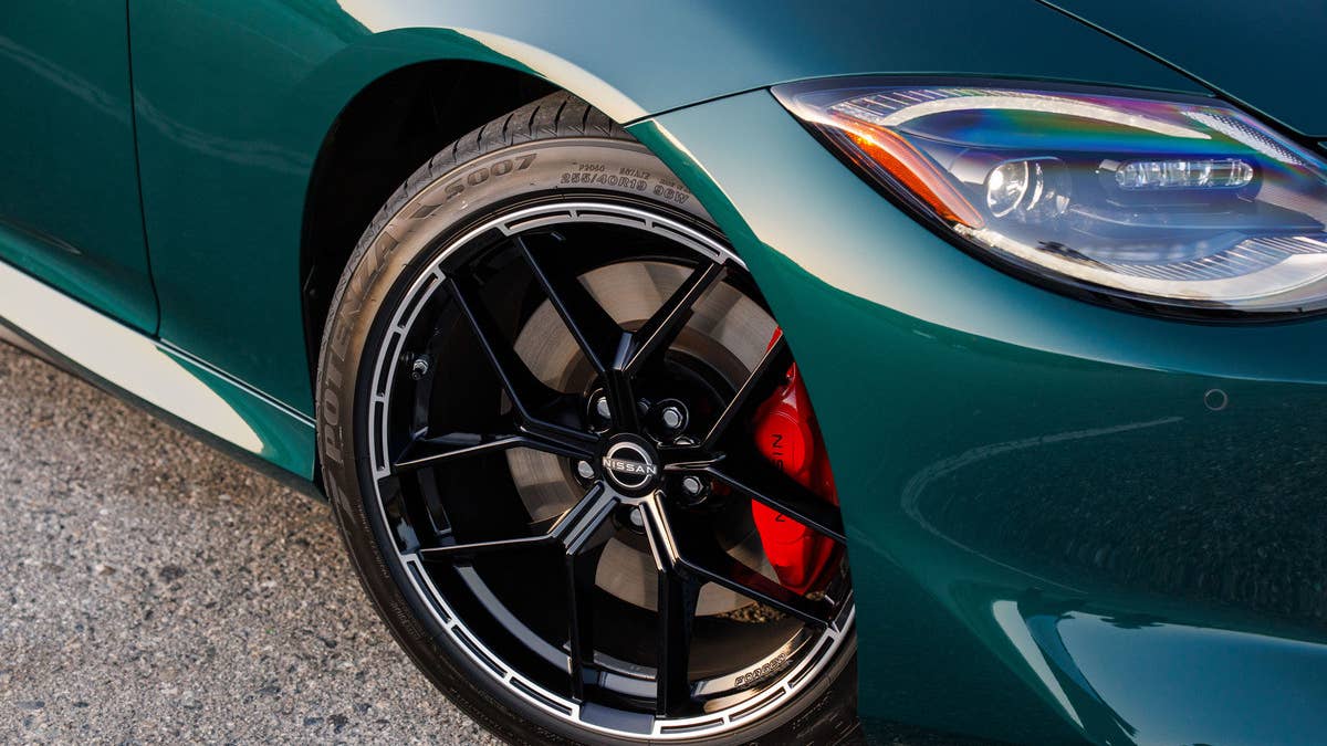 2027-nissan-z-performance-19