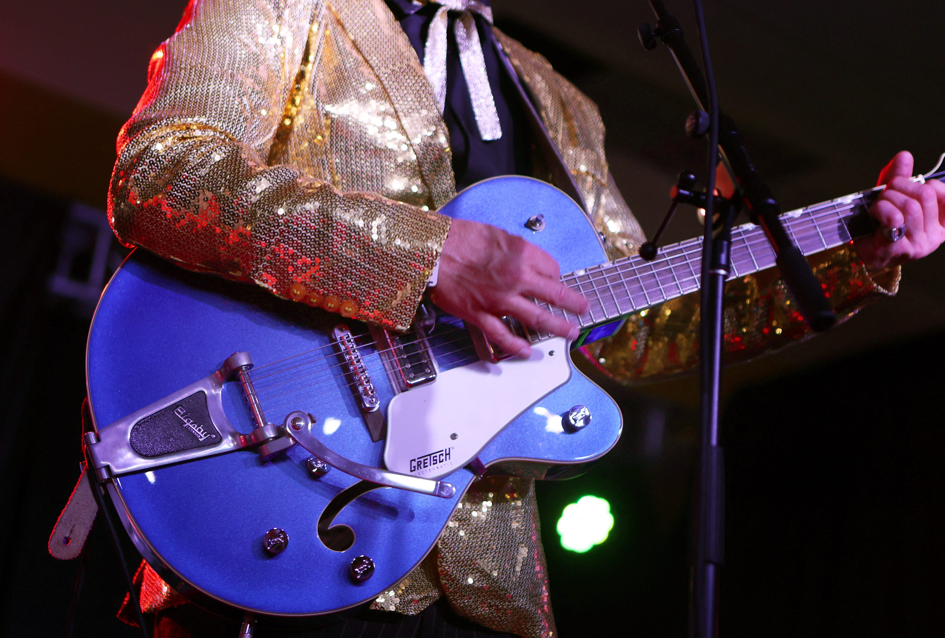 Vernon Taylor, revered rockabilly musician, dies at 88