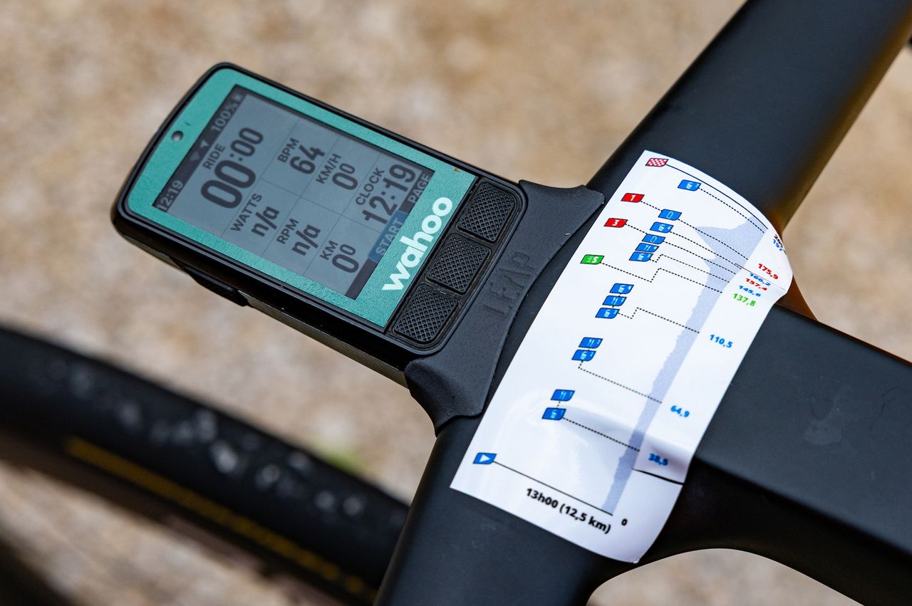 What data screens do Tour de France cyclists use, and how do they differ from your bike computer?