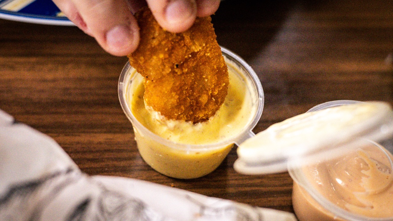 A chicken nugget can carry 30 times more plastic particles than a plain chicken breast