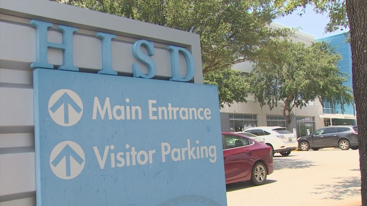 Some HISD teachers will return to work before learning their 2026-27 salary