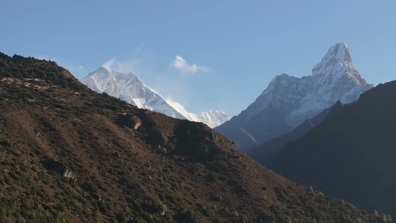Ama Dablam, Nepal: Drone tour of Khumbu Valley