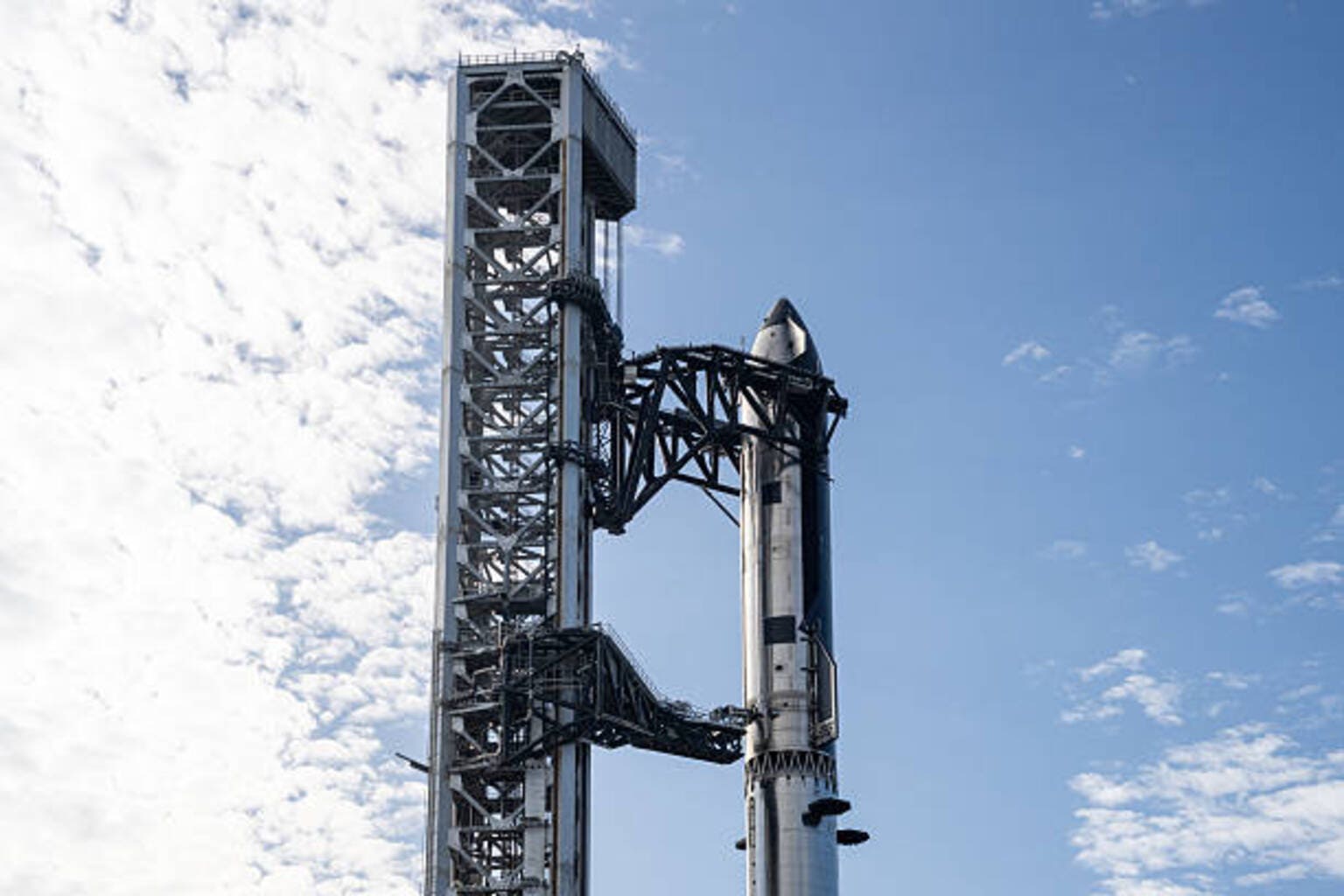 SpaceX delays Starship flight test to Friday as weather hampers heat ...