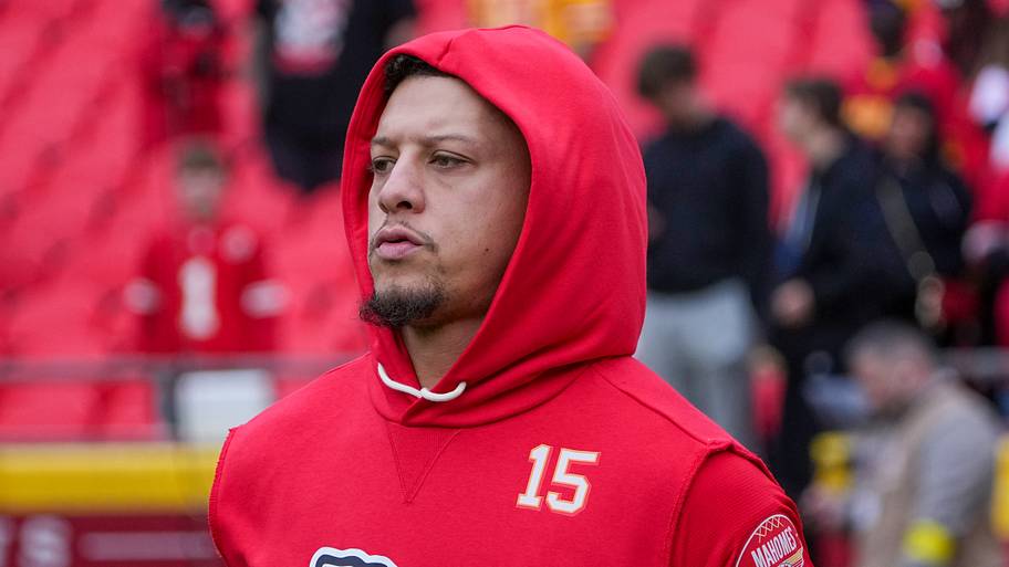 Patrick Mahomes is about to make Micah Parsons' recovery look worse than it actually is