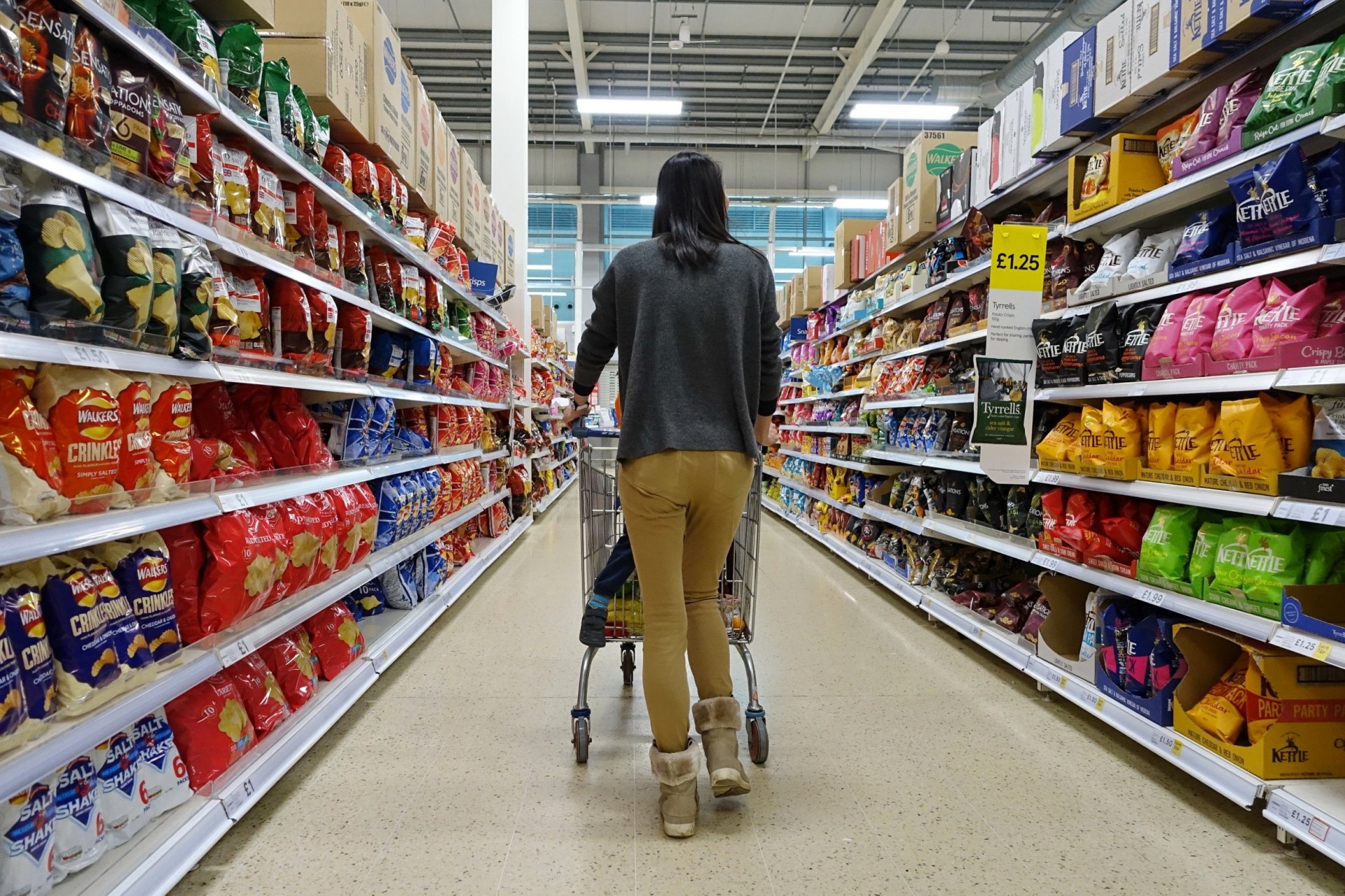 Supermarkets urgently recall milk found to contain veterinary medicines