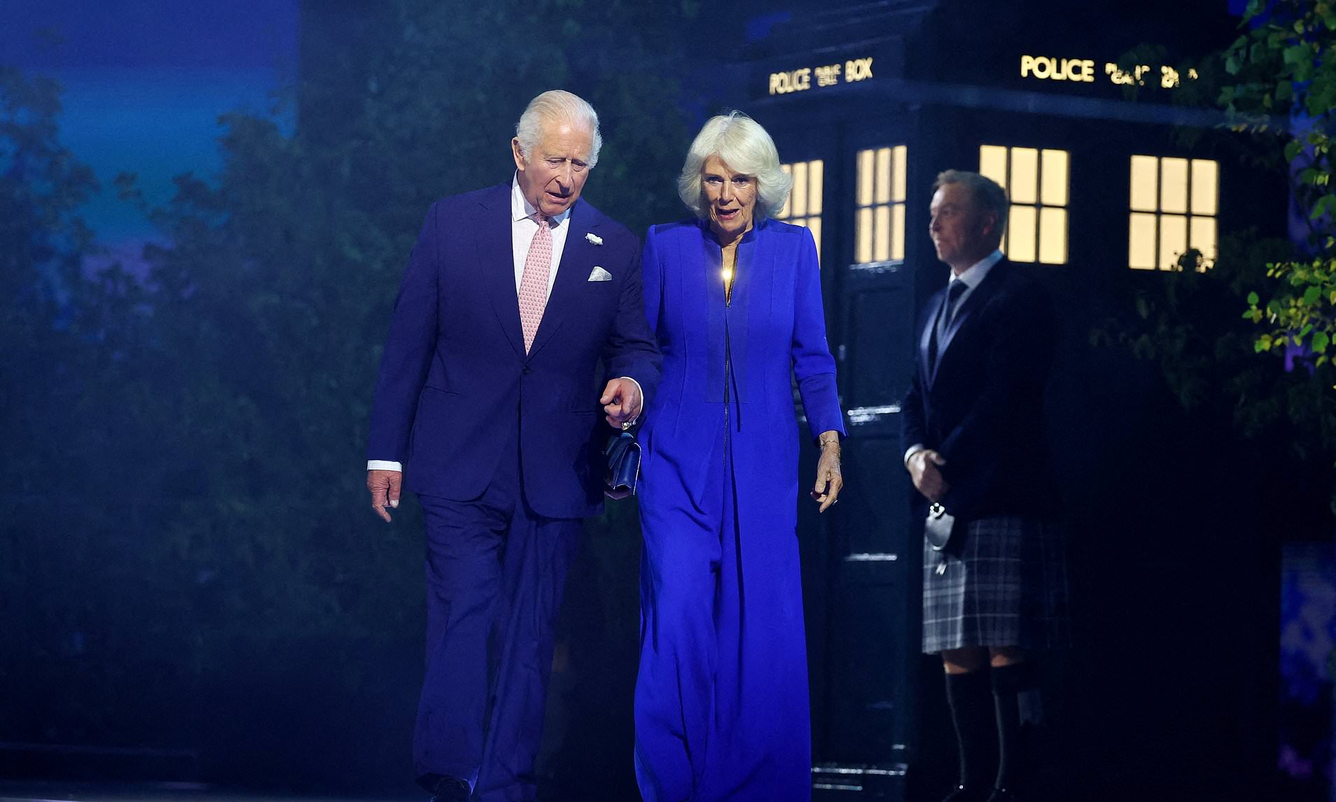 King and Queen arrive at the Commonwealth Games in a TARDIS - before watching ceremony with Burnham