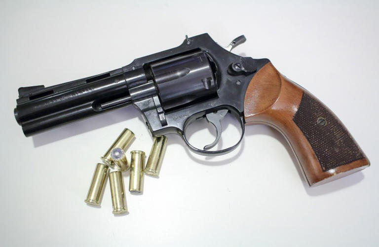 Las Vegas businessman pleads guilty in fake robbery scheme to cheat ...