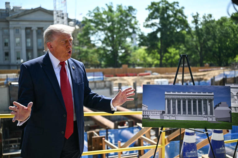 Trump in ‘denial’ about terrible polling numbers, insider says