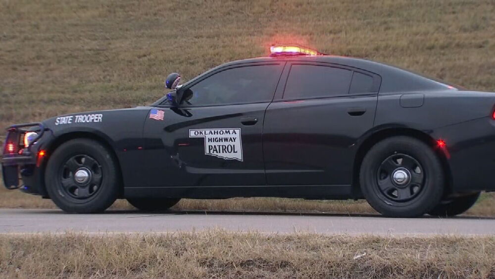 All lanes of highway closed after injury crash involving commercial ...