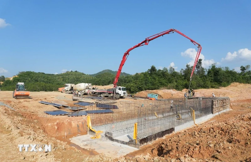 Hai dự án cao tốc trọng điểm ở Lâm Đồng chạy đua giữa mùa mưa