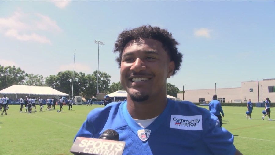 Adams and Rivers headline ex-Bulldogs at Rams camp