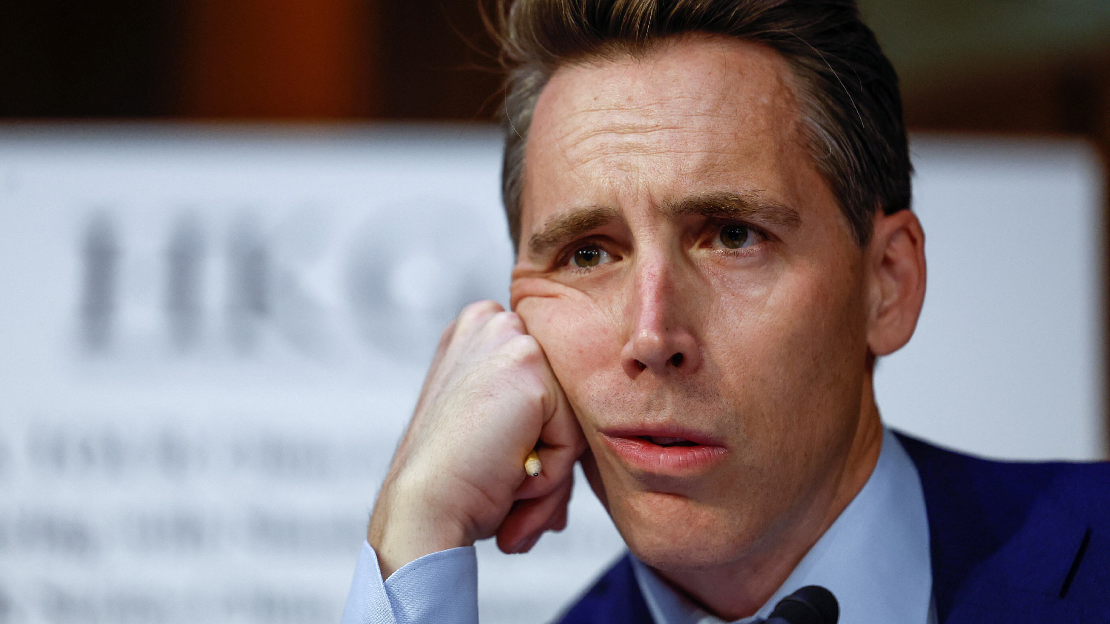 MAGA senator mistakenly shades Trump with 5th Amendment jibe