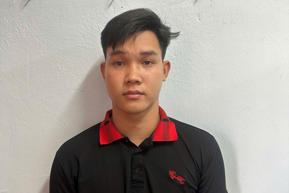 Đang chấp hành án treo vẫn giăng bẫy người bán, cướp giật 2 điện thoại
