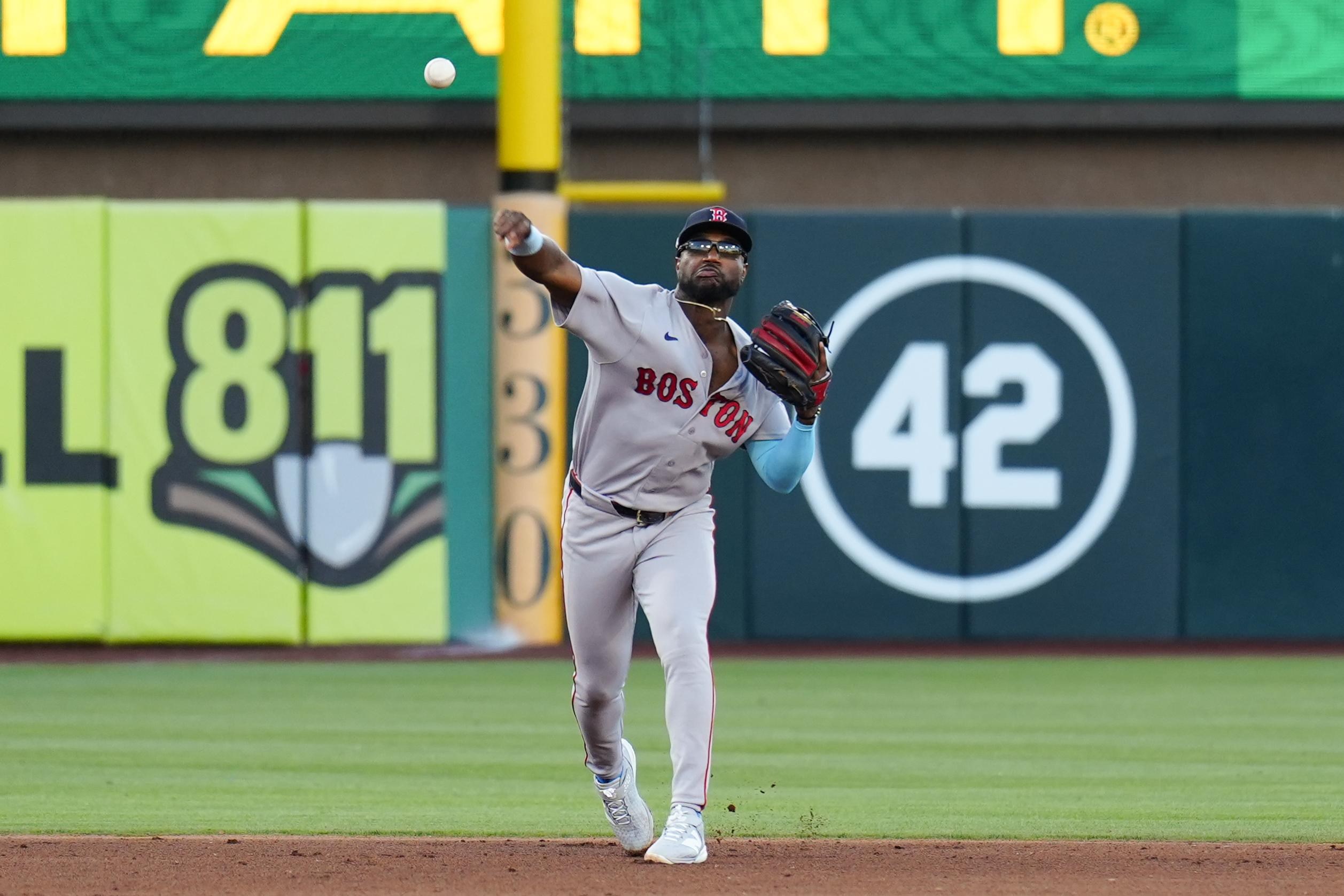 Red Sox battle for late-night extra-innings victory on Monasterio's clutch swing