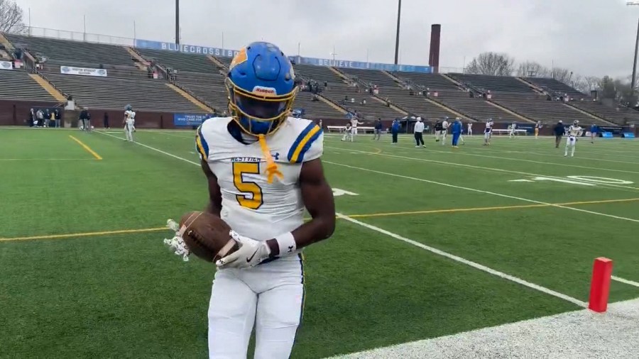Tennessee lands commitment from in-state running back Asa Barnes