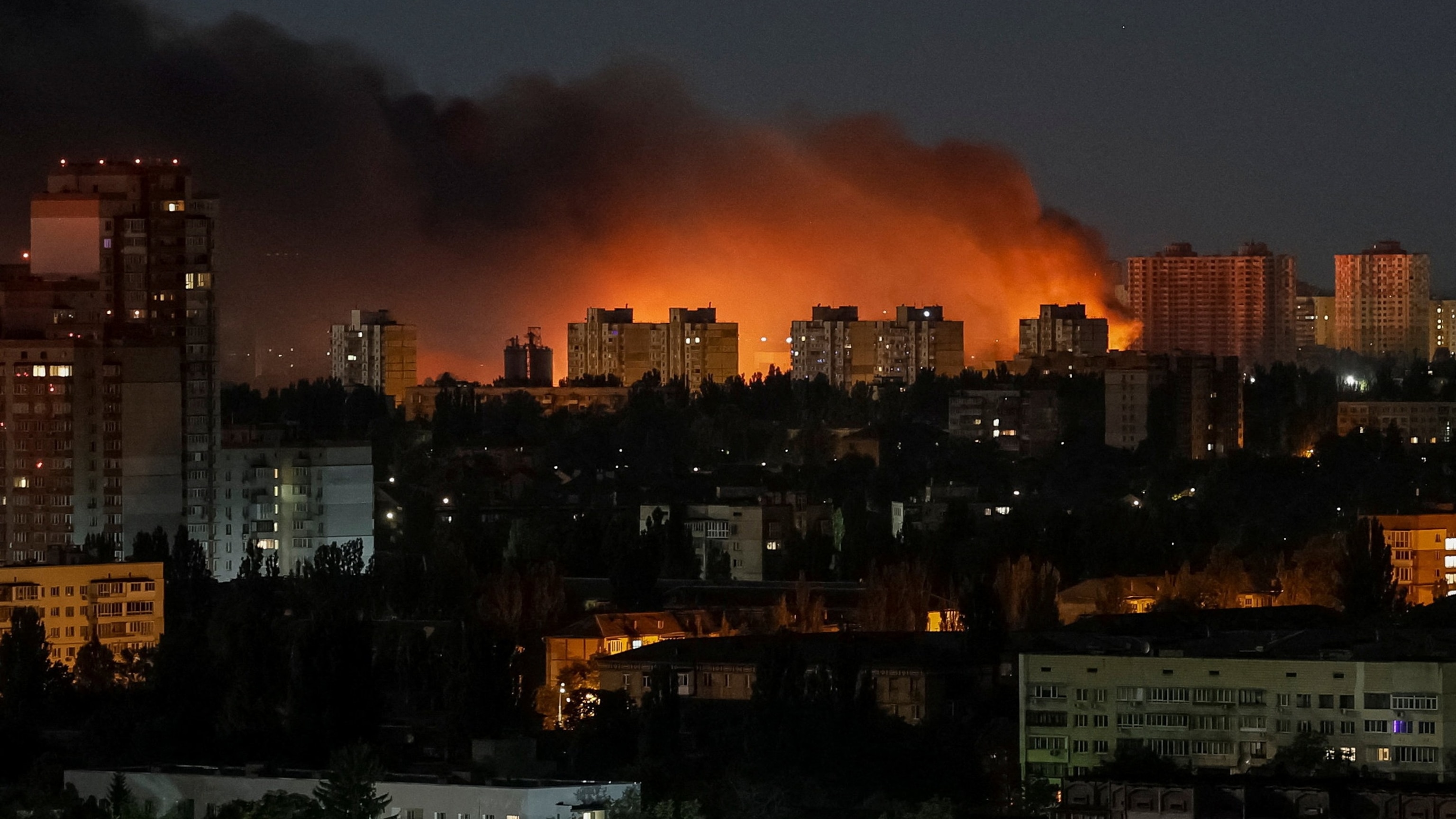 Russian missile violated NATO airspace in Poland, Kyiv says, amid ...