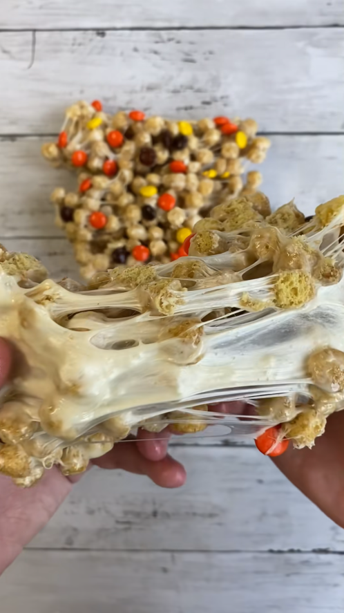 The clever trick behind delicious stuffed Rice Krispies treats