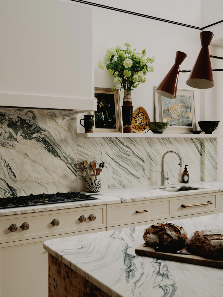 What color countertops go with a white kitchen? The failsafe ...