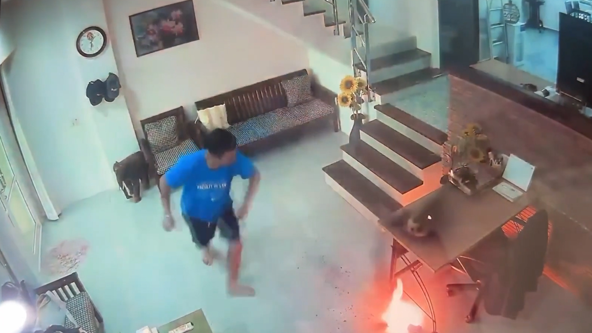 Power bank explodes inside family's home in Thailand