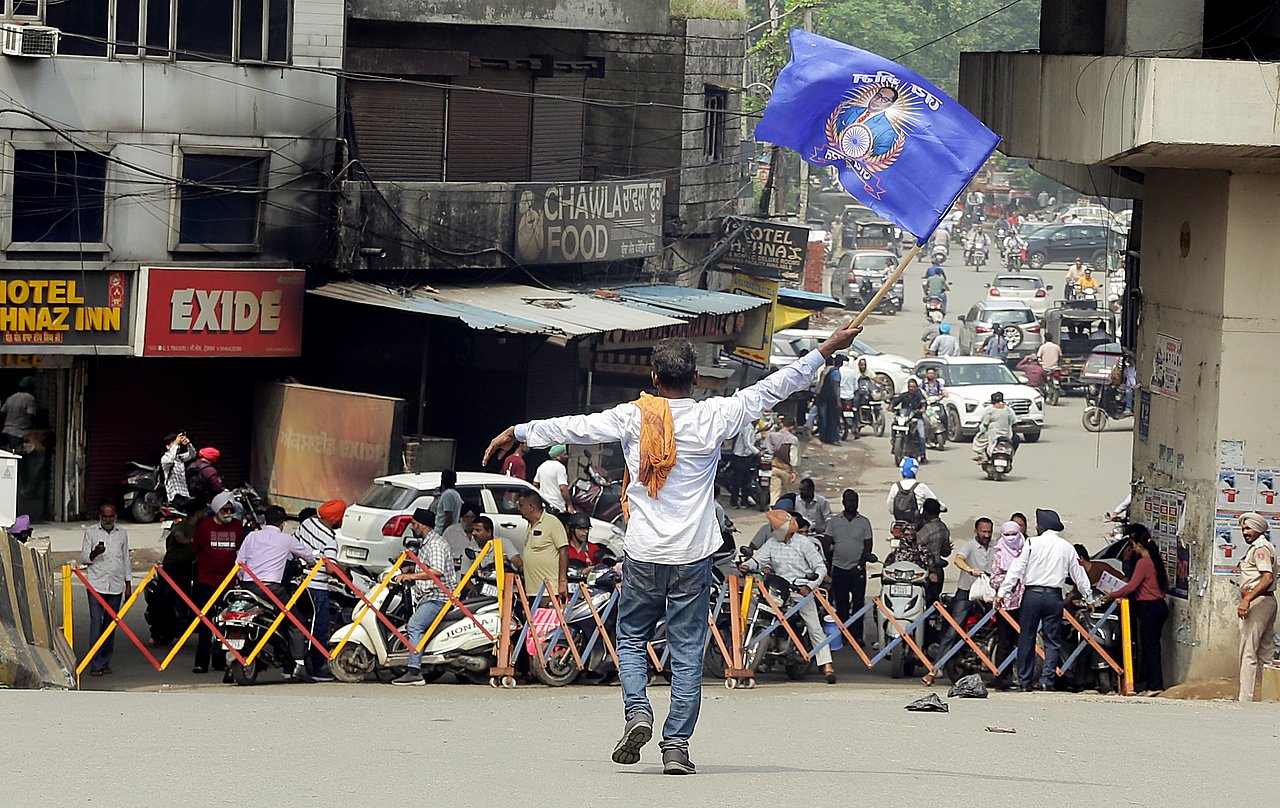 Punjab sanitation workers 'bandh' hits normal life; markets shut over ...
