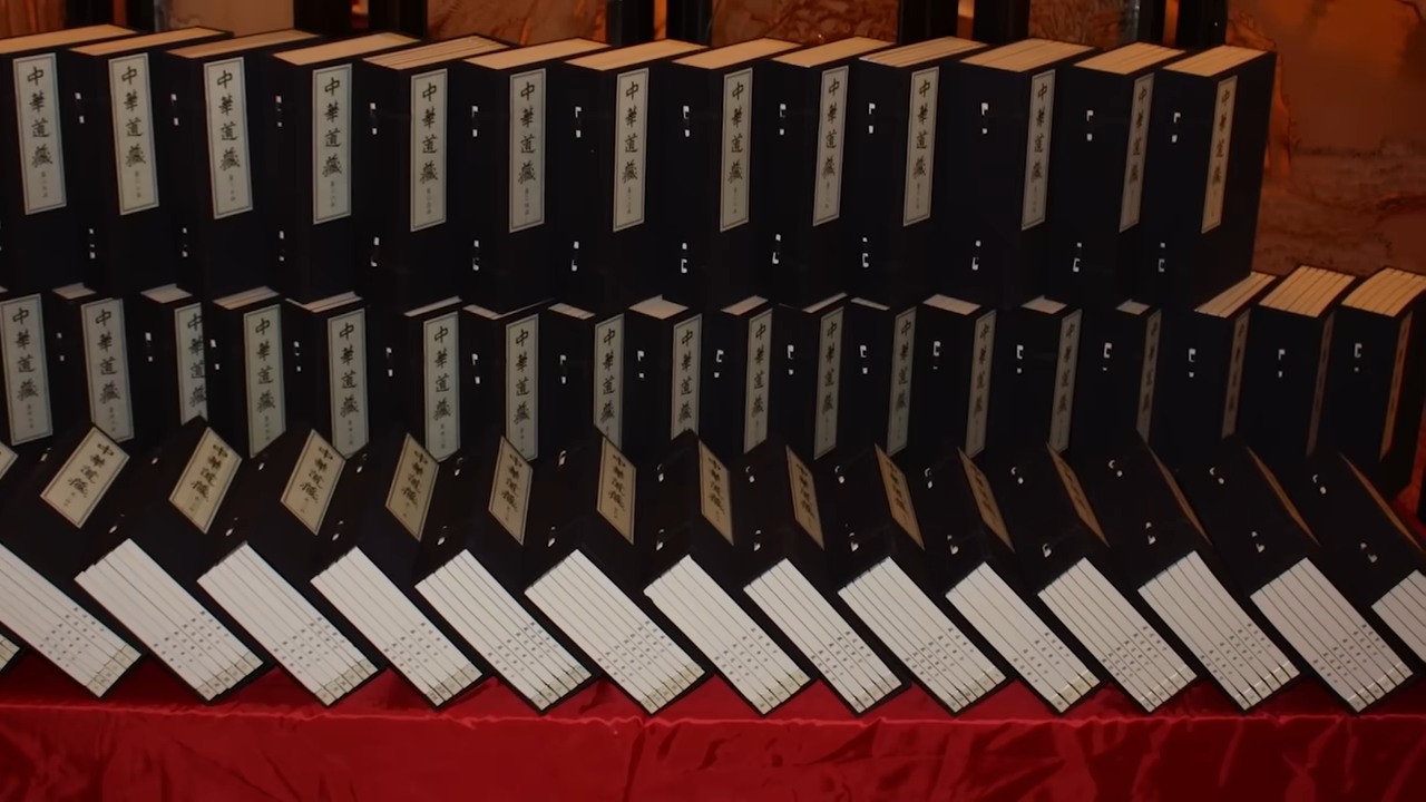 Watch why Daoism's sacred library contains more than 100,000 pages