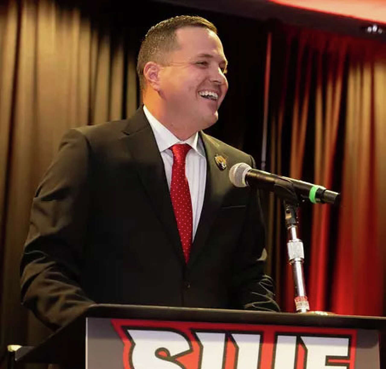 SIUE athletics expands FCCU partnership to jerseys for eight teams