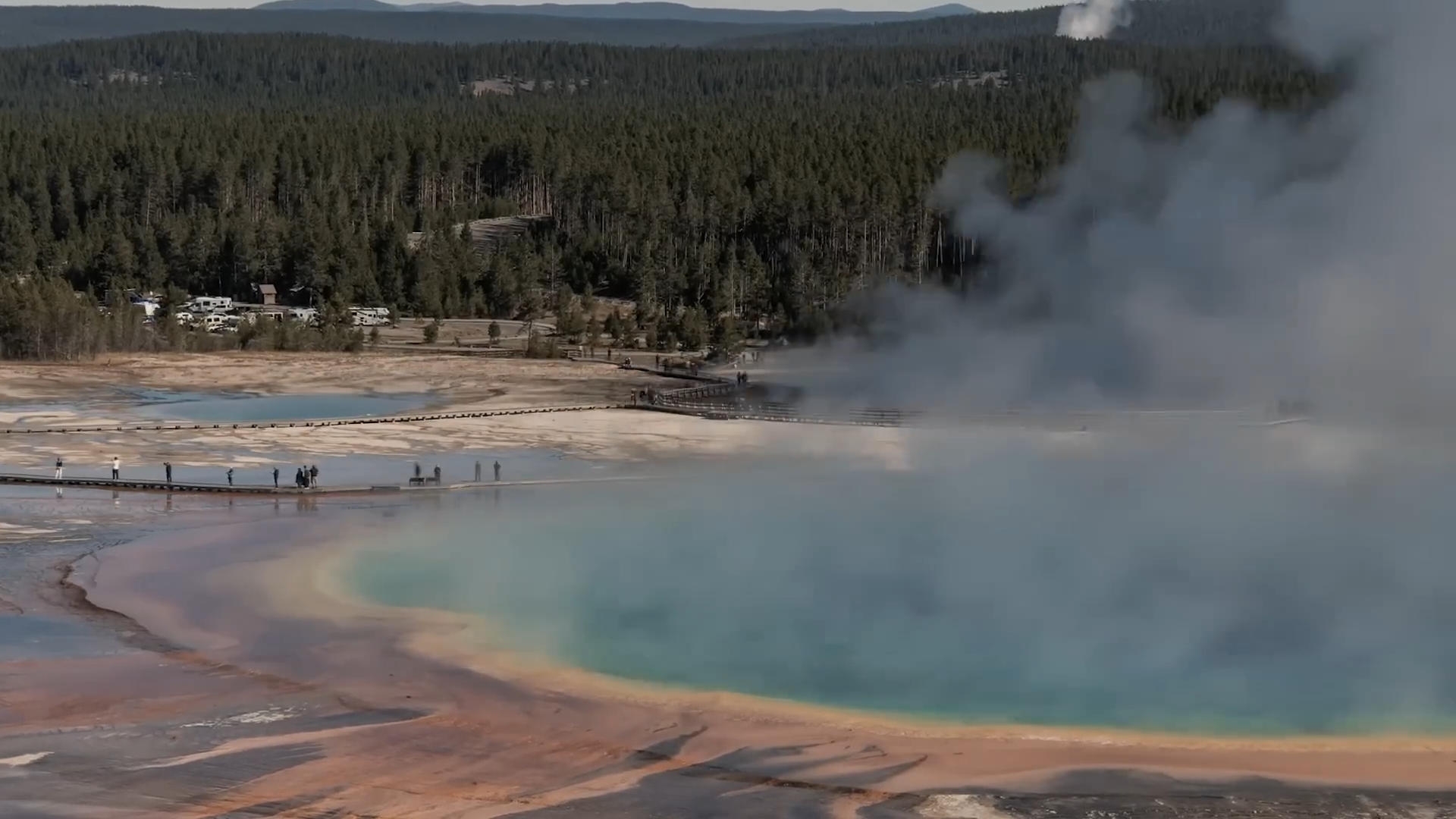Tourists kept falling into Yellowstone's boiling waters... some victims ...