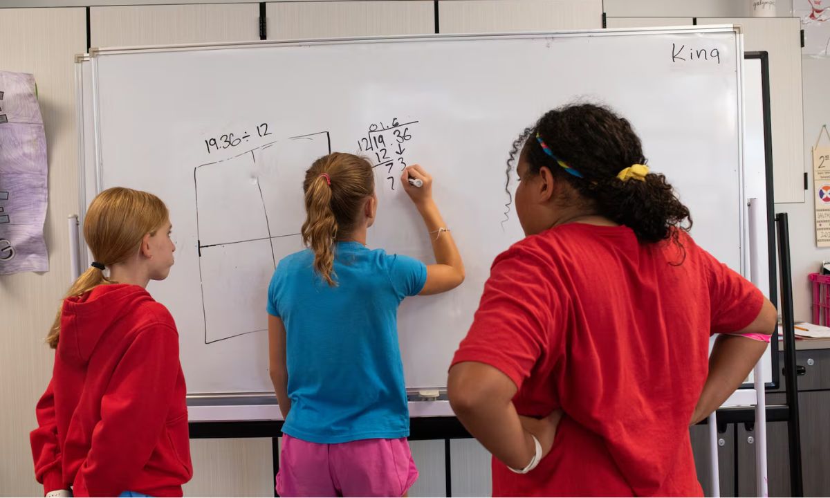 When teachers lack confidence in math, their students fall behind, new study shows