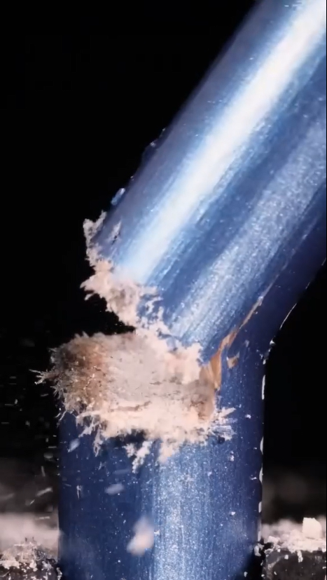 Pencil cracking reveals stunning macro details