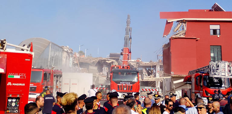 messina-crolla-edificio-tre-feriti-si-cercano-dispersi