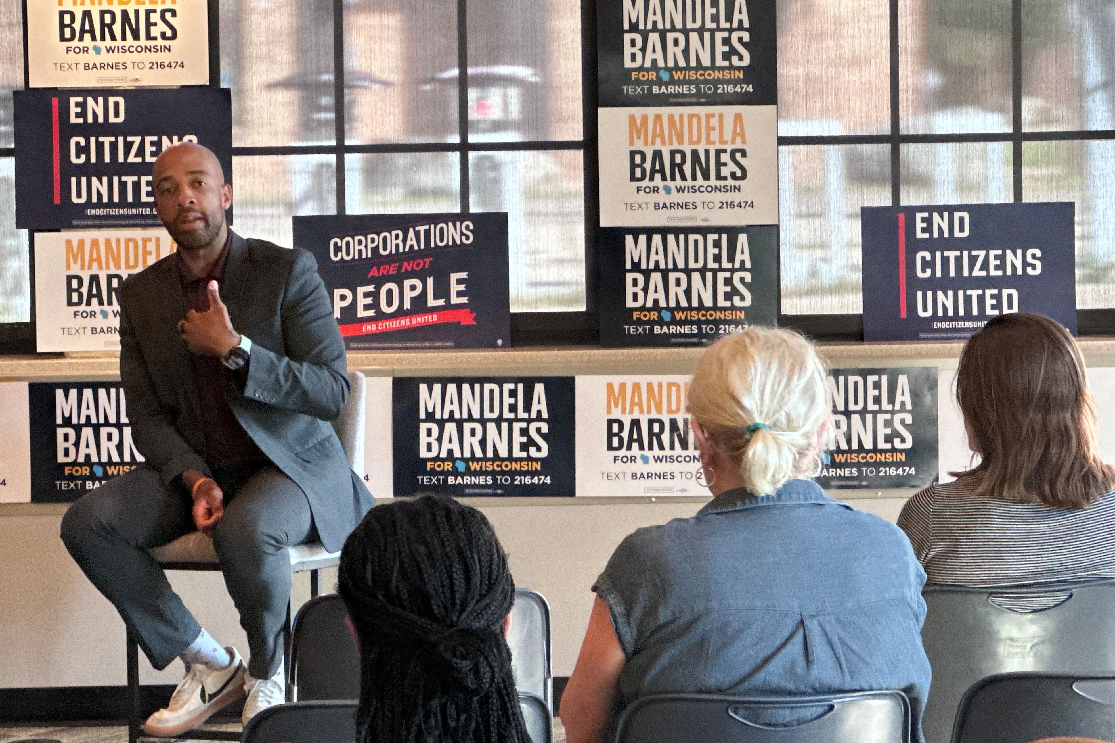 Barnes quits Wisconsin race before newspaper report