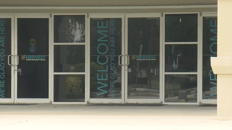 Lakewood Ranch church wants answers after $10,000 in checks end up in other accounts 8 on Your Side