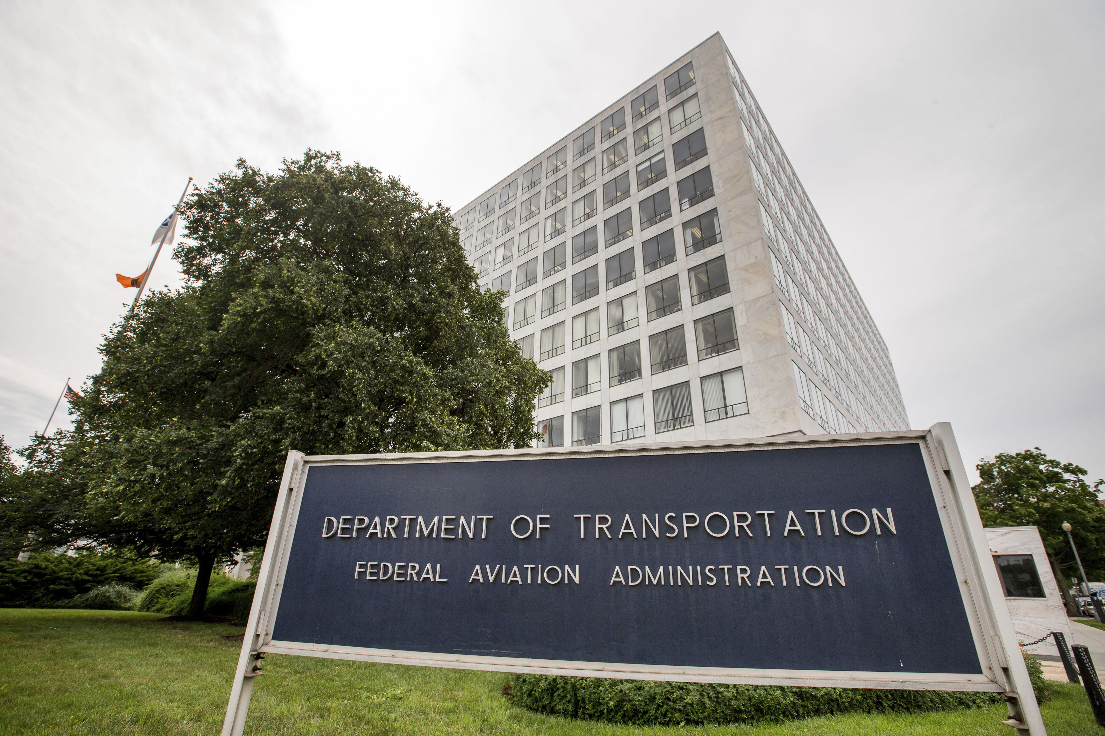 The FAA's big office move goes sideways