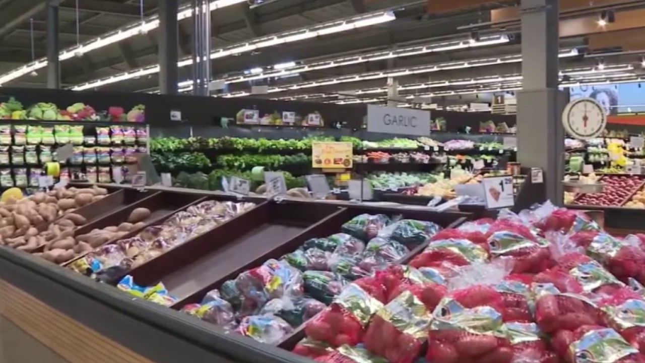 Free grocery store rides available for Chicago seniors after Save A Lot ...