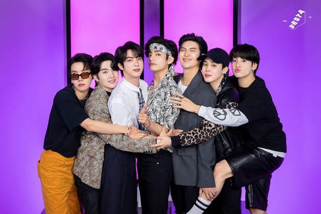 BTS có MV thứ 5 vượt 1,4 tỉ lượt xem giữa thời điểm rút lui khỏi Grammy