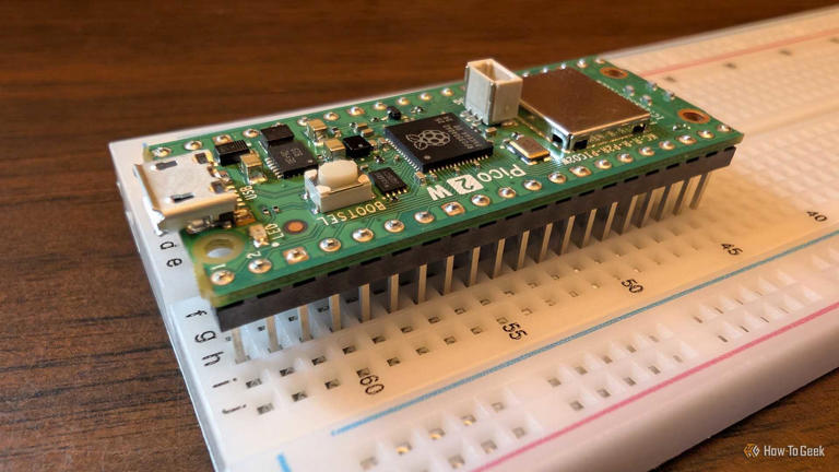 These 3 Raspberry Pi projects solve real problems—and one brings back ...