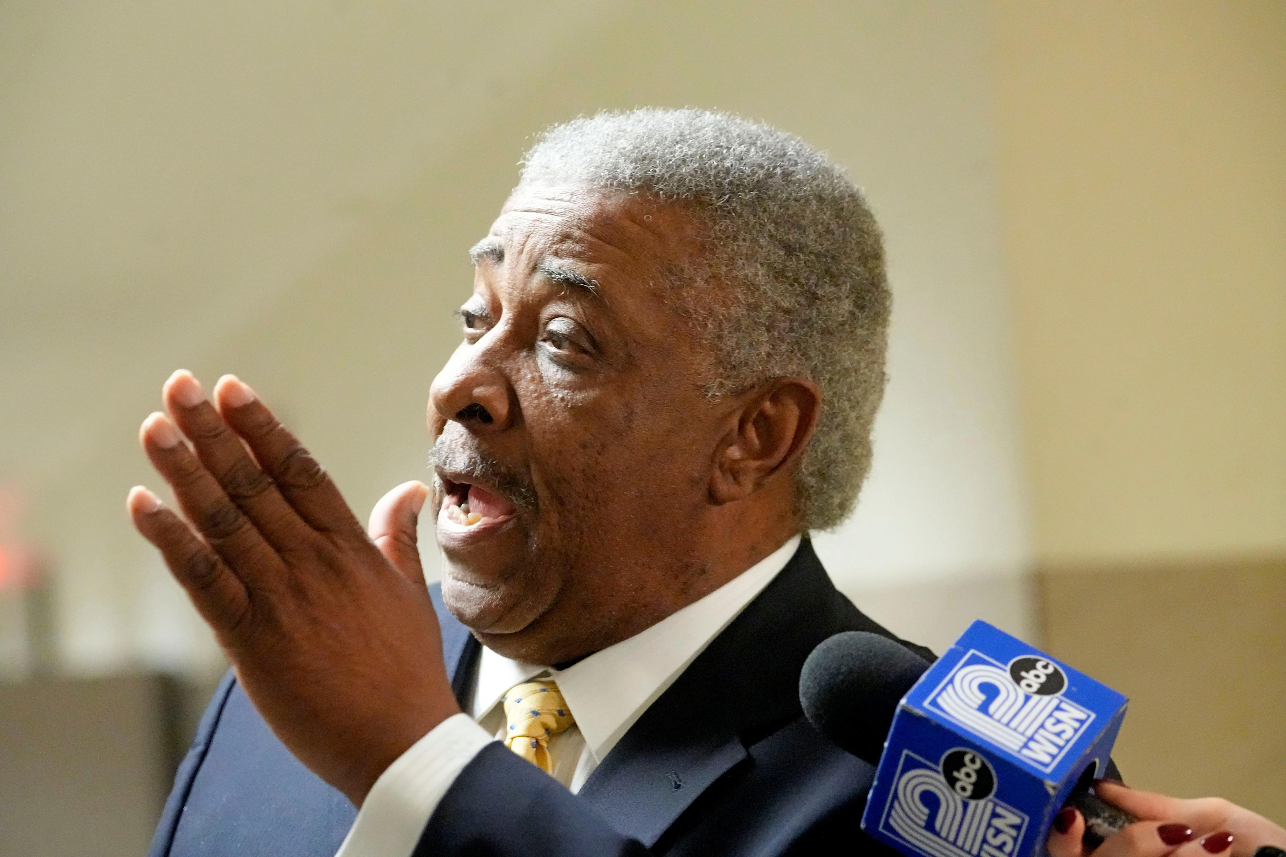 Former Milwaukee city attorney takes stand in his misconduct trial
