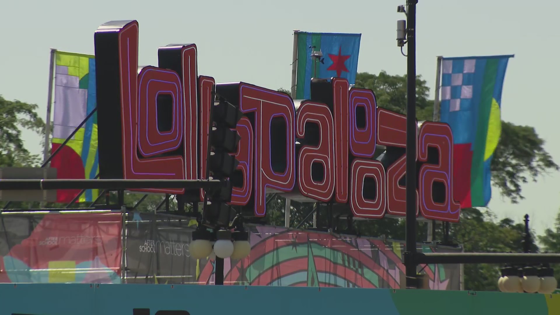 Sights and sounds: Chicago's biggest music festival, Lollapalooza ...