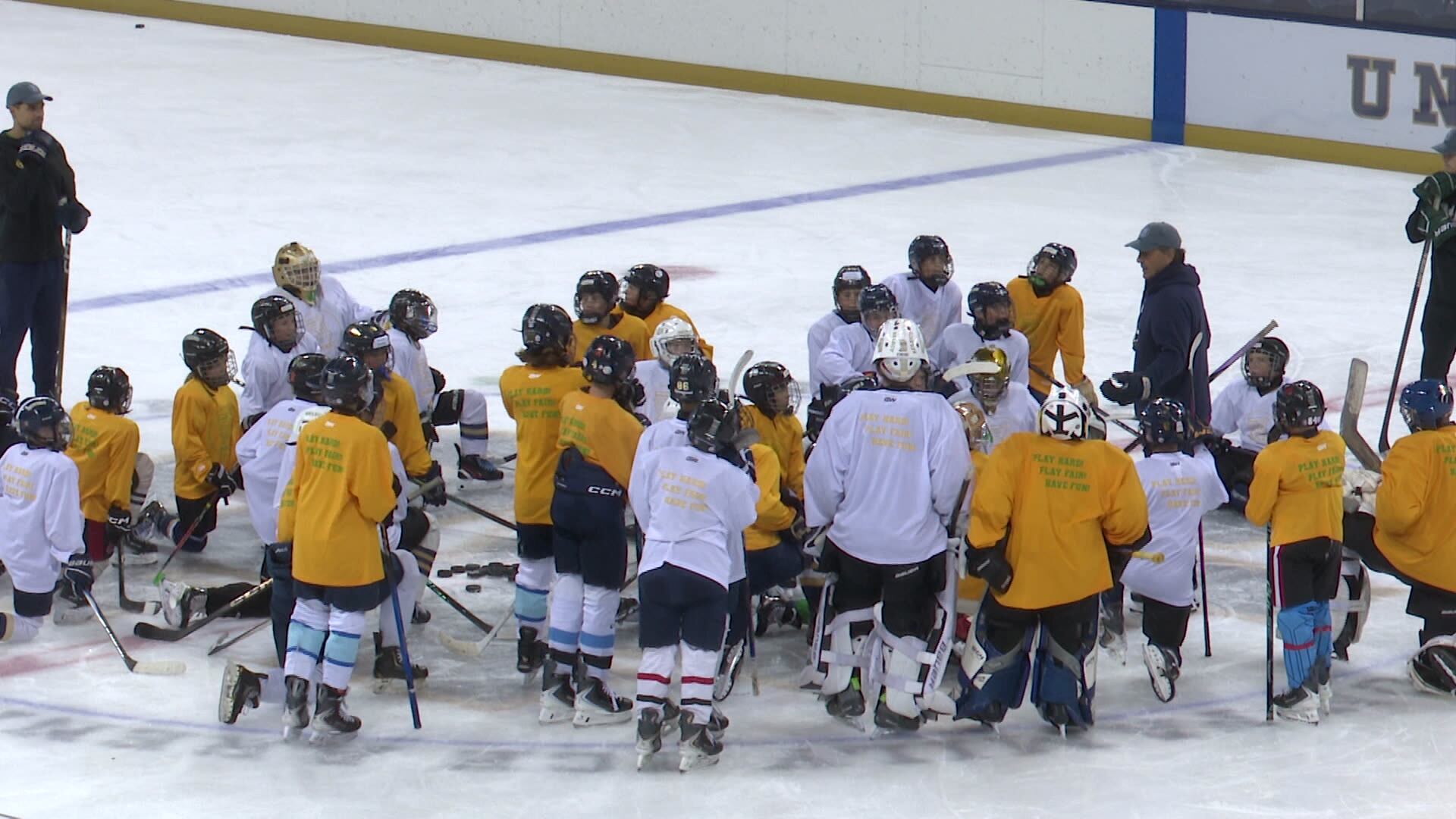 574 Hockey Camp gives back to the South Bend community
