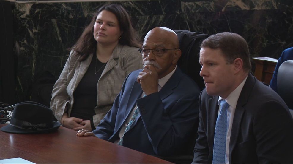 Former death row inmate sues officers, city for alleged 'tunnel vision' in investigation