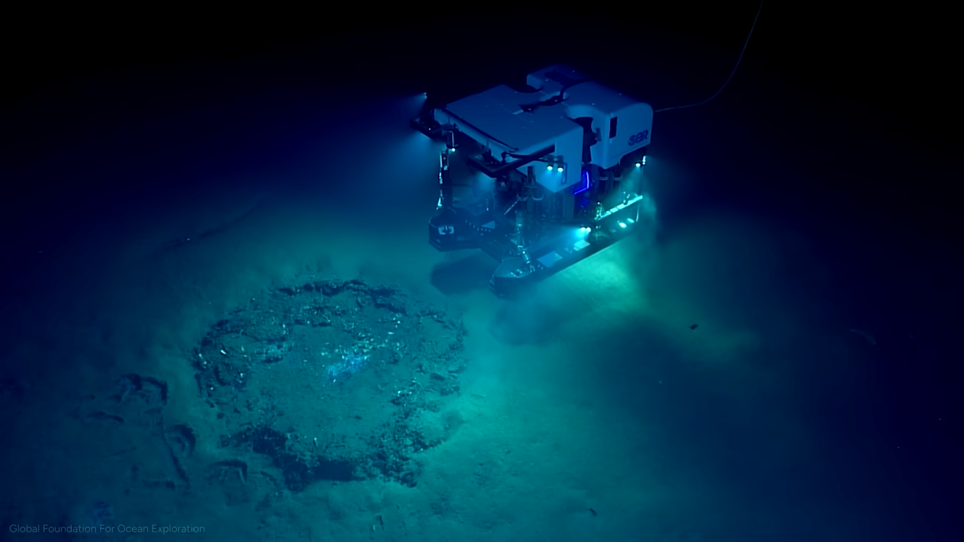 The submersible saw a dark lake on the seafloor - then the bodies came ...