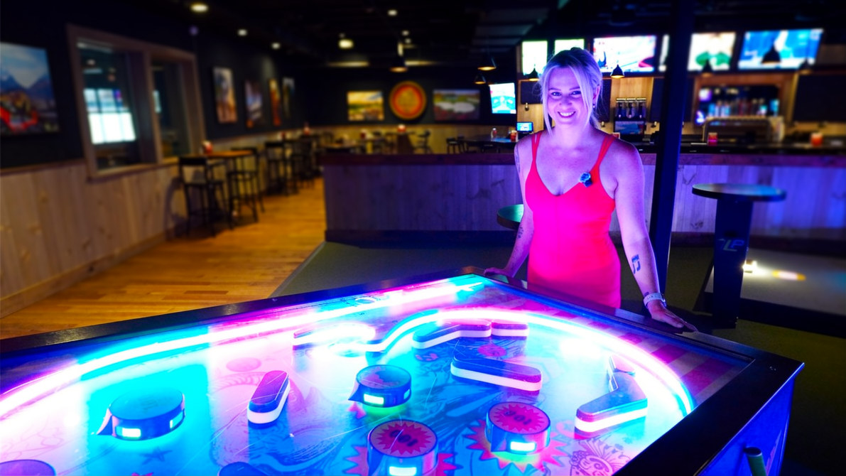 Crazy high tech mini golf course!