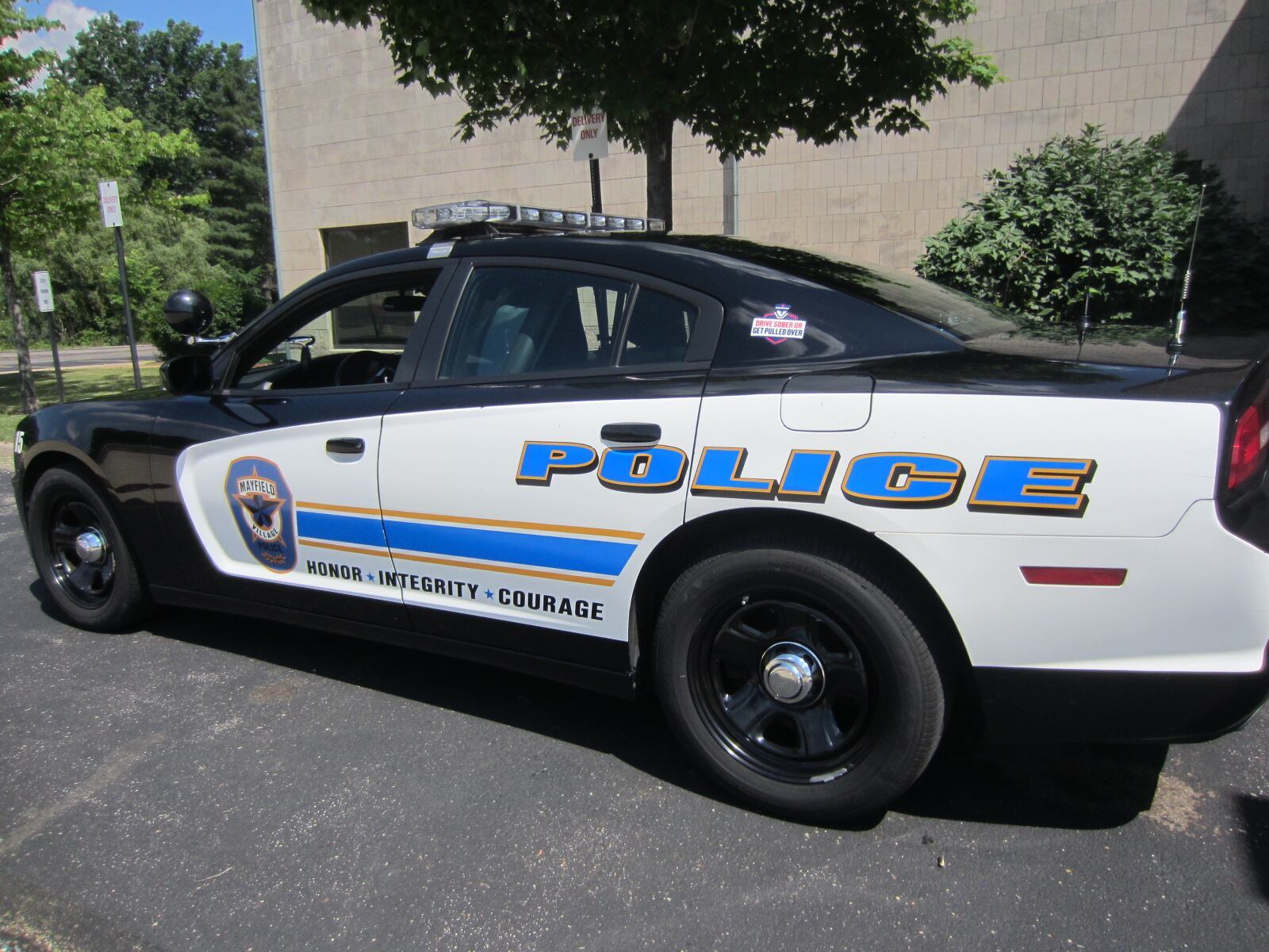 Man caught doing whippets in True North parking lot: Mayfield police blotter