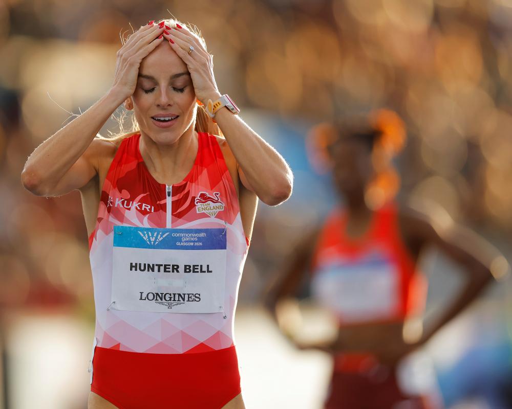 Georgia Hunter Bell holds off Lilian Odira to claim Commonwealth 800m gold